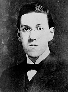Howard_Phillips_Lovecraft_in_1915