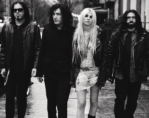 The-Pretty-Reckless-500x397